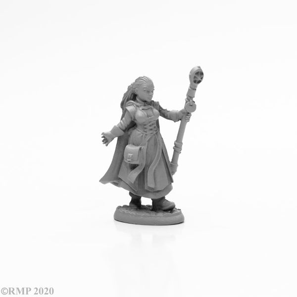 04007 - Lashana Larkmoor, Wizard (Reaper DHL) :www.mightylancergames.co.uk 