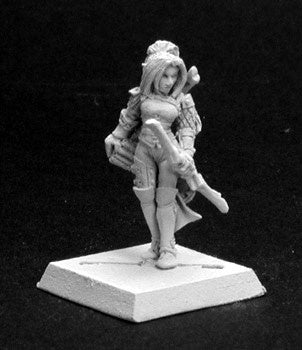 14116: Caerwynn, Elven Hero sculpted by Werner Klocke: www.mightylancergames.co.uk
