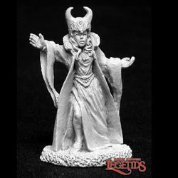 Reaper Miniatures 02071 Bria Of Dartha sculpted by Sandra Garrity for the dark heaven legends metal miniatures range, a human wizard in an impressive cloak 