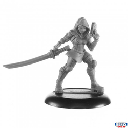 Asanis, Mercury Flyer from the Bones USA range by Reaper Miniatures. A female Sci-Fi assassin holding a sword out to one side in one hand and a gun held up to her masked face in the other. 