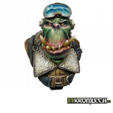 An Orc pilot bust from Kromlech for painters and collectors, full of character this 65mm high bust features an Orc in classic pilot gear for your collection. 