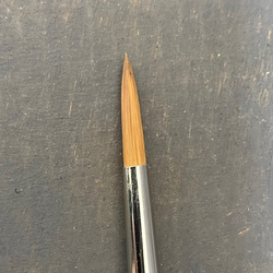 Rosemary & Co Red Dot pointed round size 6 paintbrush.