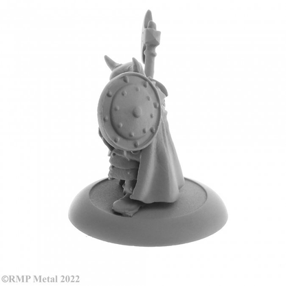 Borin Ironbrow a Dwarf Fighter from the Dark Heaven Legends metal range by Reaper Miniatures sculpted by Bobby Jackson. This dwarf fighter wears a horned helm, cloak and armour