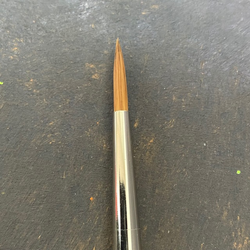 Rosemary & Co Red Dot pointed round size 3 paintbrush. 