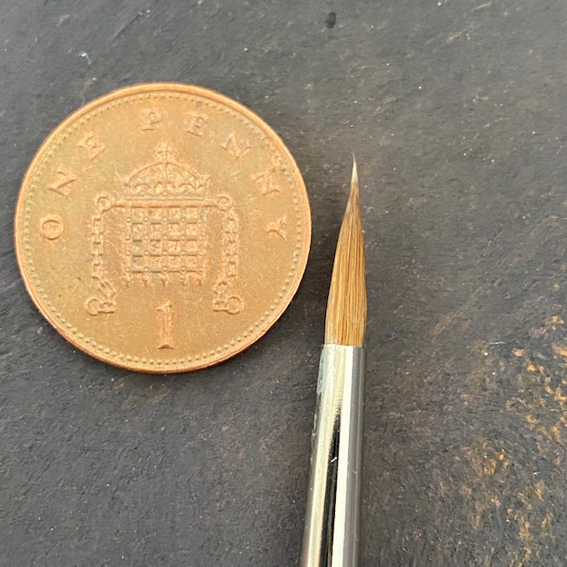 Series 98 Triangular Pure Sable - 4 - Rosemary & Co paint brush tip and 1p