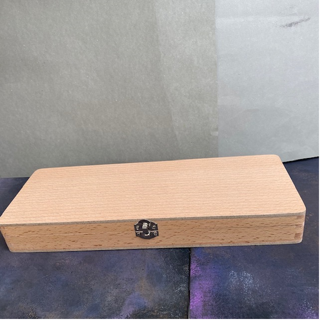 light coloured wooden art box