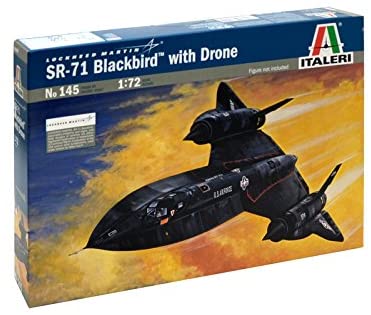 SR-71 Blackbird with Drone - Italeri 1/72 (N0 145) :www.mightylancergames.co.uk