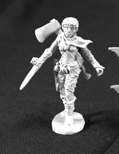 62117 - Female Glaive (Axe on Back)