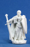 77079 - Isabeau Laroche, Female Paladin (Reaper Bones) :www.mightylancergames.co.uk