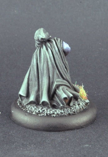 02519: Kneeling Assassin