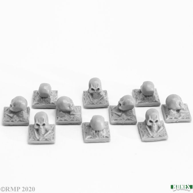 77733 Graveyard Finial: Skulls (Reaper Bones)