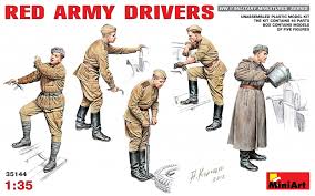 Red Army Drivers - 1/35 MiniArt