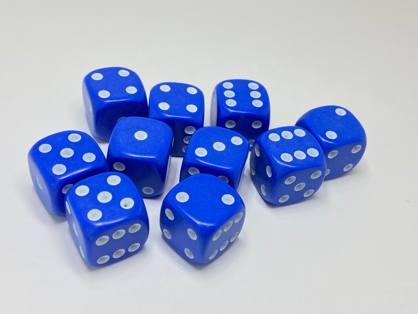 Blue D6- 10 x 16mm Six sided dice  (16BD6)