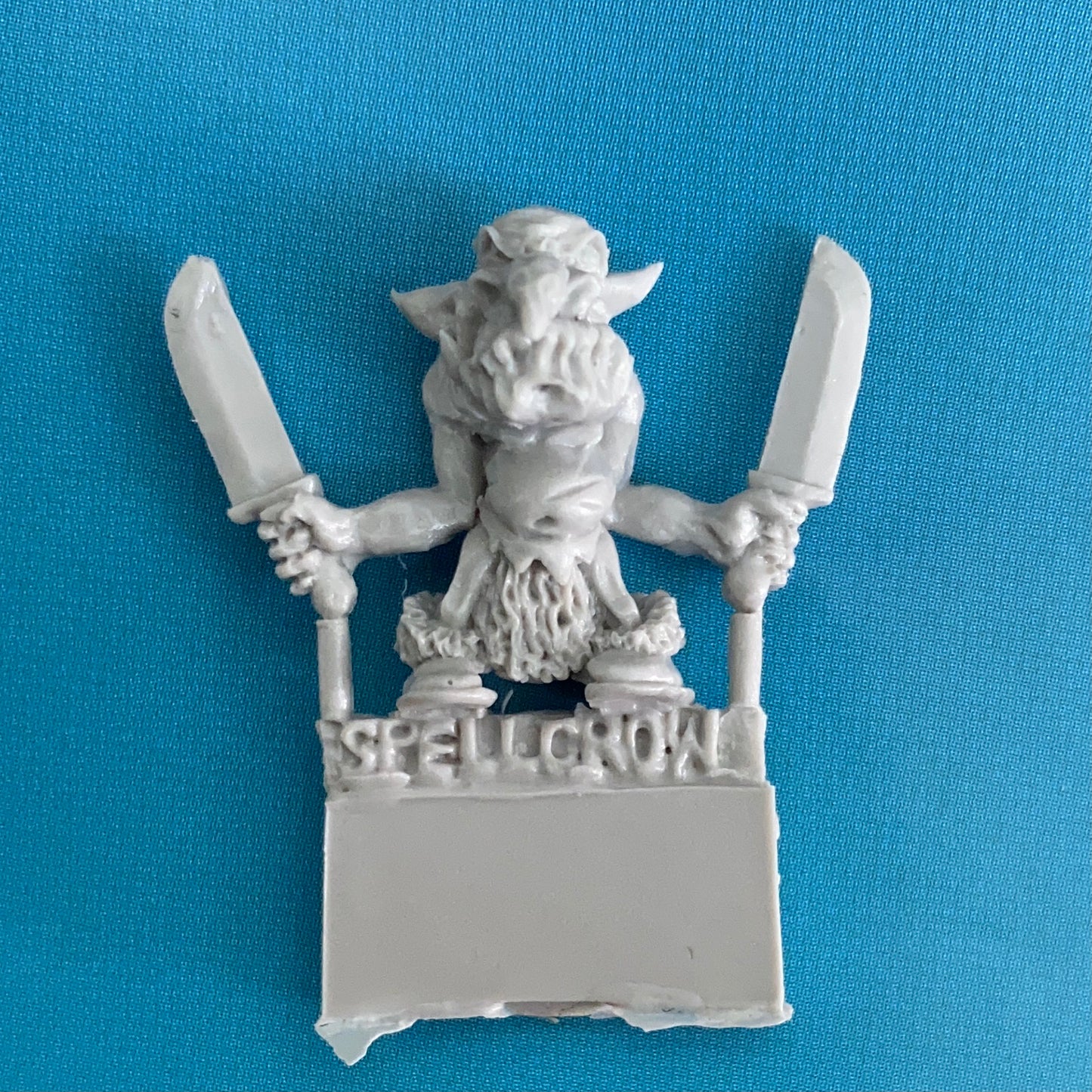 Goblin with Short Swords - SpellCrow - SPCH0501