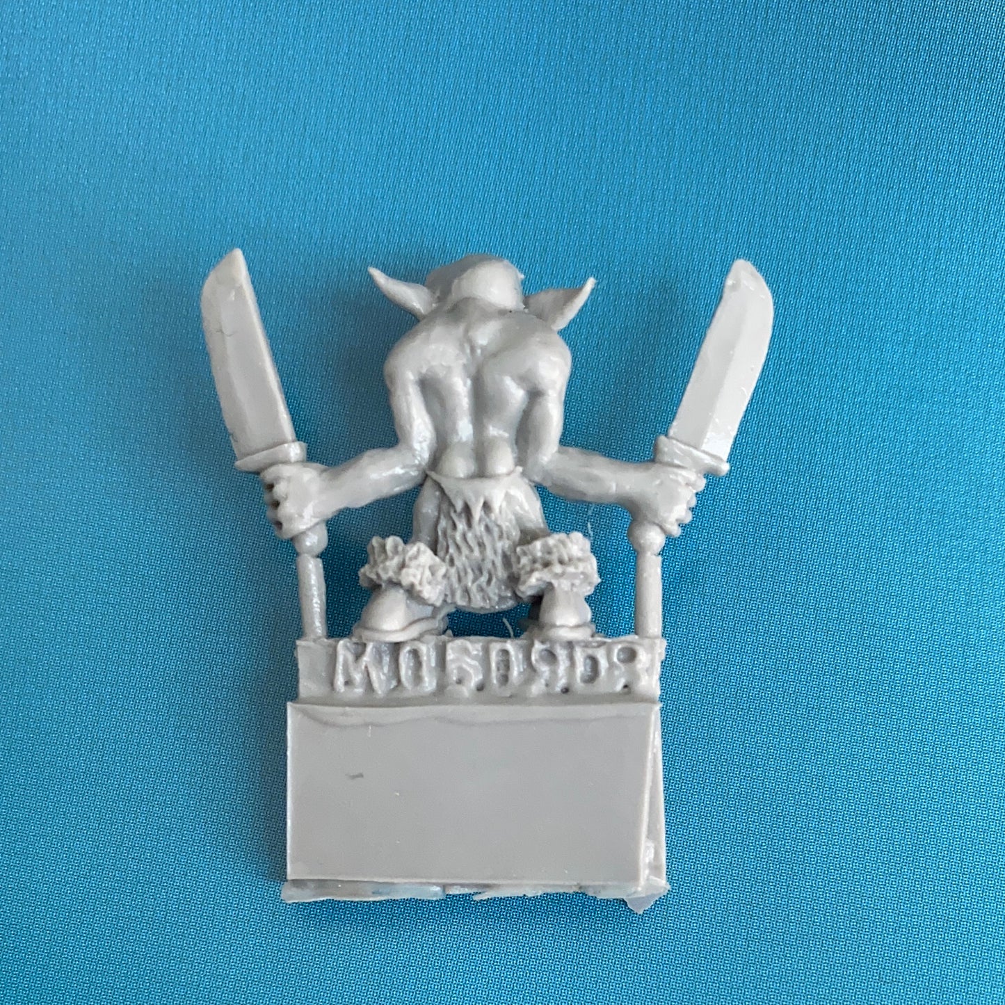 Goblin with Short Swords - SpellCrow - SPCH0501